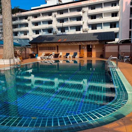 Hotel Pattaya Beach Bagian luar foto