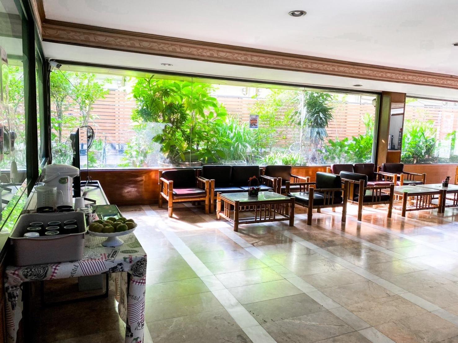 Hotel Pattaya Beach Bagian luar foto